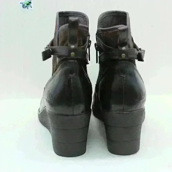 UGG Australia Emalie Women's Brown Leather Wedge Ankle Boots Size US 10 - Picture 6 of 10